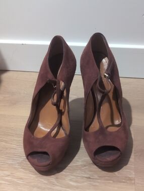 Gucci Burgundy Suede Peep-Toe T-Strap Heels